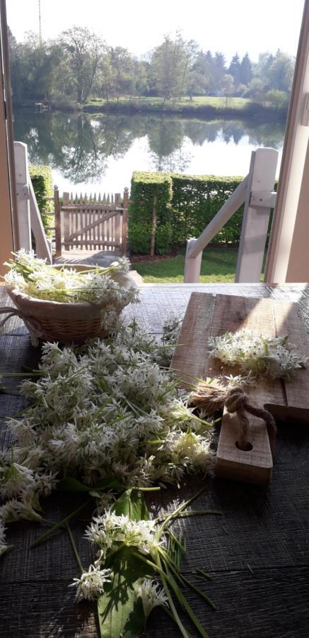 Orivage Bed and Breakfast Annevoie-Rouillon Exterior foto